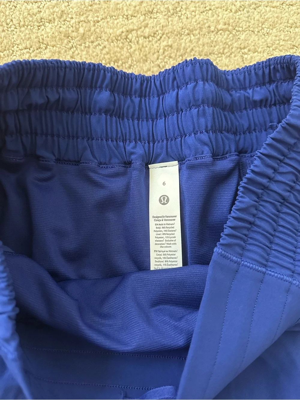NWT Lululemon hotty hot high rise 2.5